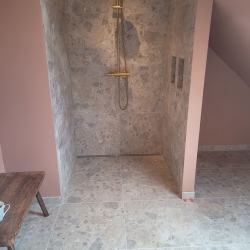 omfugning af murværk bruser