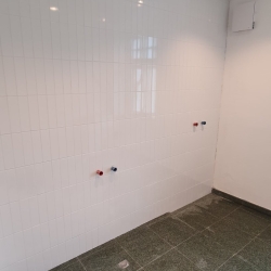 renovering af badeværelse fliser grøn Svendborg