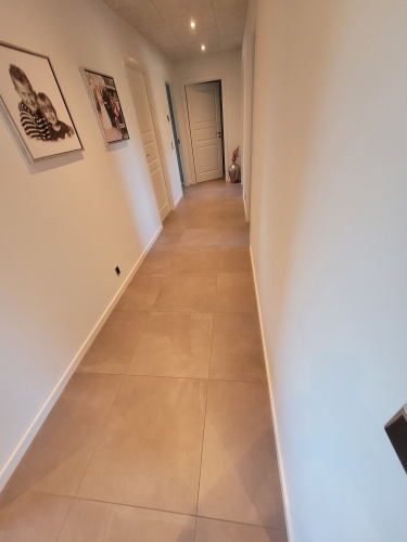 murer nyt badeværelse fliser gang