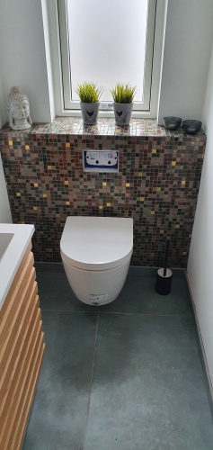 murer renovering af badeværelse fliser toilet