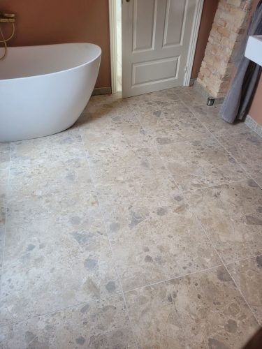 omfugning af murværk fliser