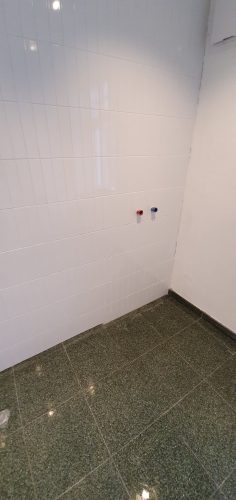 renovering af badeværelse fliser grøn Ringe