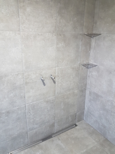 renovering af fliser badeværelse