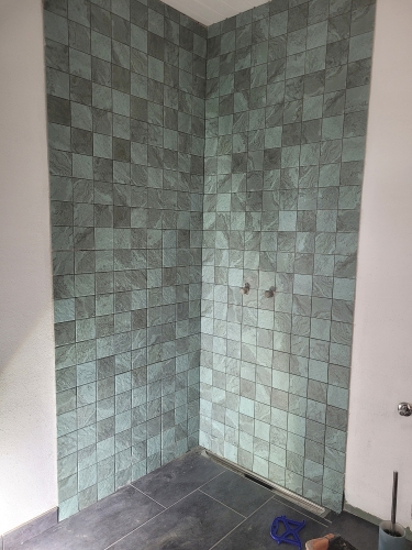 renovering badeværelse grøn