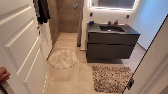 murer nyt badeværelse fliser fyn