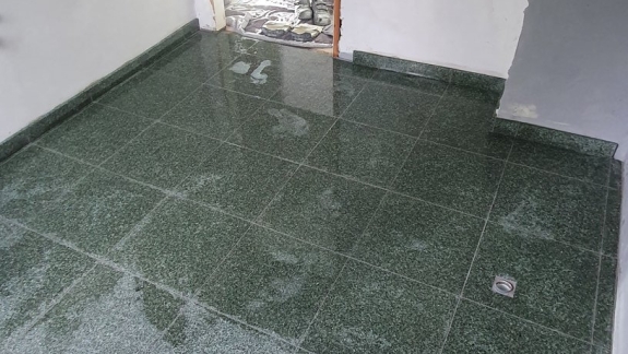 renovering af badeværelse fliser grøn nyt